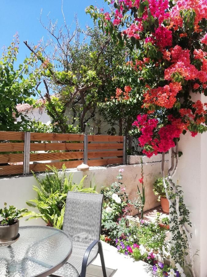 Small Studio With Yard Chania  Zewnętrze zdjęcie